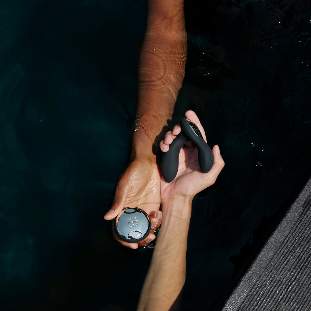 LELO HUGO 2 Intimate Massager with Remote