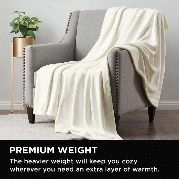 Brookstone Nap Cozy Plush Throw