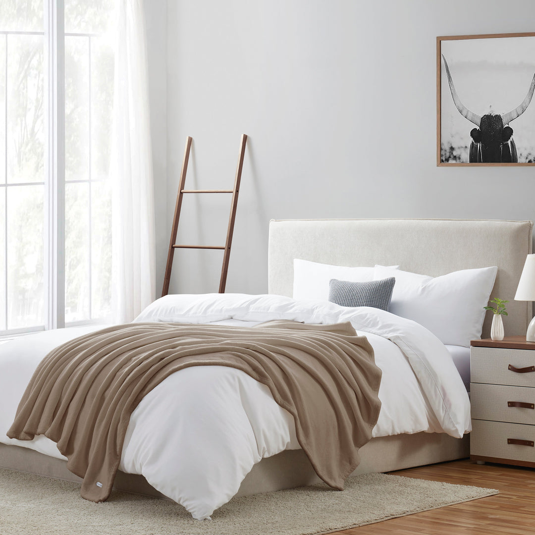 Brookstone Nap Cozy Plush Throw
