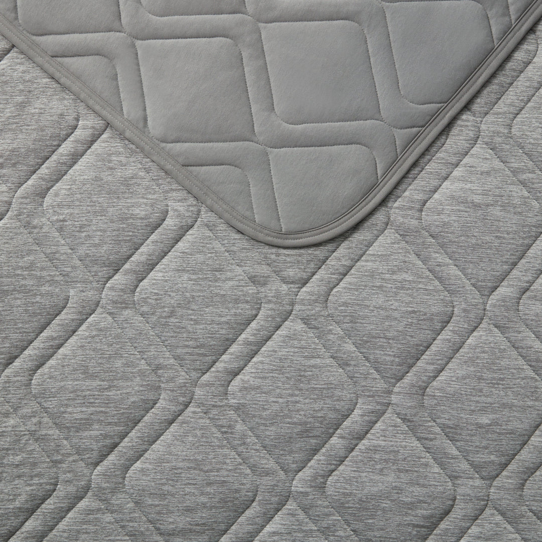 Brookstone Cooling Comfort Throw