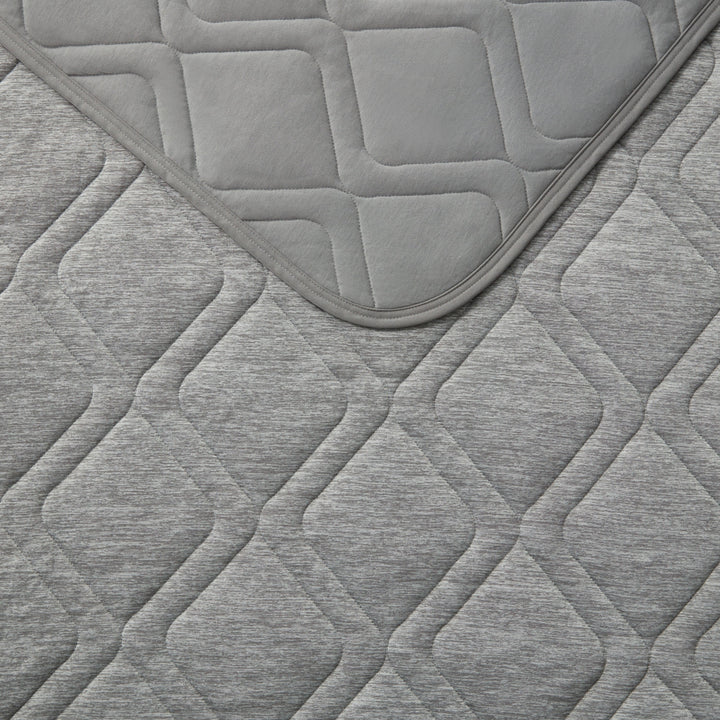 Brookstone Cooling Comfort Throw